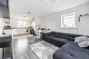 Lounge/ Kitchen/ Diner- click for photo gallery